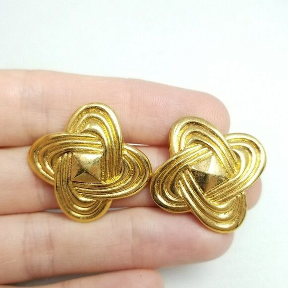 Vintage Avon Gold Tone Knot Design X Shape Stud Earrings, 80s 90s Style - Picture 2 of 7